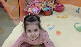 Три года тишины. Помогите Ярославе услышать мир и заговорить