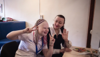 Когда слова становятся доступными: как проходят занятия с логопедом в рамках проекта "Школа особенных семей"