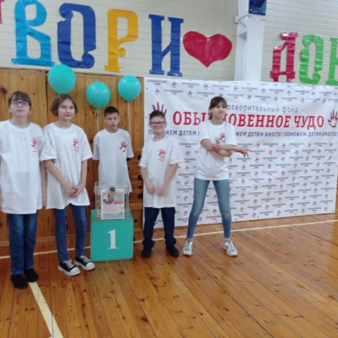  В Песочнодубровской школе прошла акция "Твори добро" - заключительное событие в рамках благотворительного марафона