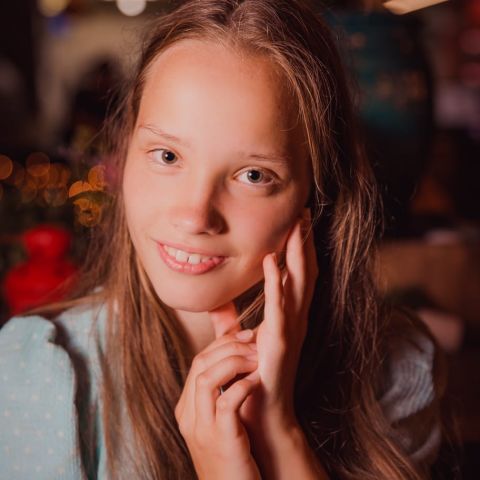 «Взяли под опеку сироту с ДЦП»: в Томской области приемная семья выбрала ребенка по улыбке на фотографии  