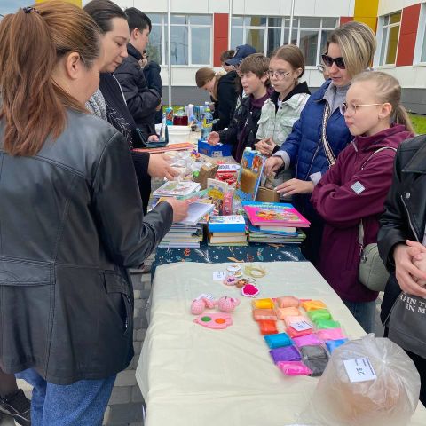 Около 60 тысяч рублей собрано в рамках благотворительной ярмарки в школе №46 Томска