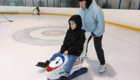 Как проходят занятия по конькам в рамках проекта "Мультиреабилитация или "Обыкновенное чудо" спешит на помощь"