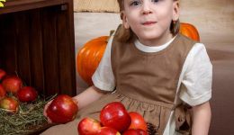 Поможем Ане сделать "Шаг вперед"