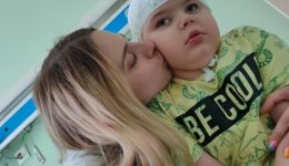 «До 10 приступов эпилепсии ежедневно»: томичка рассказала, как живет ее сын с синдромом Денди-Уокера  